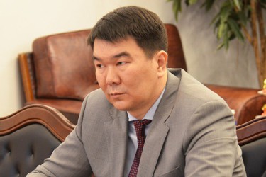 12.02.19 Рабочая встреча руководства МИМРД МПА СНГ и заместителя Генерального секретаря Совета МПА СНГ — полномочного представителя ЖК КР Нурбека Сатвалдиева с директором Бишкекского филиала МИМРД МПА СНГ Исламбеком Мурсабековым