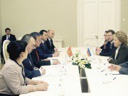 Торага Жогорку Кенеша КР А.Жээнбеков встретился с председателем Совета Федерации Федерального Собрания РФ В.Матвиенко