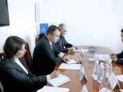 Депутат Жогорку Кенеша А. Баатырбеков встретился с директором отдела по связям с Центральной Азией ЕС Т. Клааром