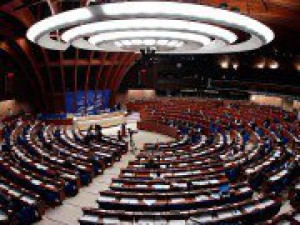 Депутаты ЖК КР встретились с председателем ПАСЕ П.Аграмунтом