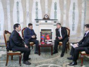 В Жогорку Кенеше обсужден вопрос сотрудничества между парламентами Кыргызстана и Монголии