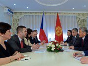 Президент Алмазбек Атамбаев встретился с Председателем Палаты депутатов Парламента Чехии Яном Гамачеком