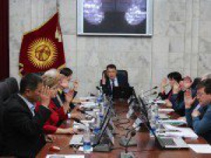 Политические партии внесли изменения в выдвинутый список кандидатов в депутаты городских кенешей