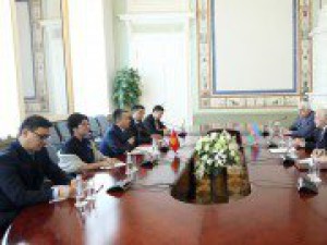 Торага Жогорку Кенеша Чыныбай Турсунбеков встретился со Спикером Милли Меджлиса Азербайджана Октайем Асадовым