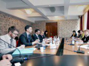 Председатель профильного Комитета ЖК КР Г. Скрипкина встретилась с представителями БДИПЧ/ОБСЕ