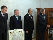 ЕС продолжит поддерживать усилия по укреплению демократии в Кыргызстане ЕС продолжит поддерживать усилия по укреплению демократии в Кыргызстане