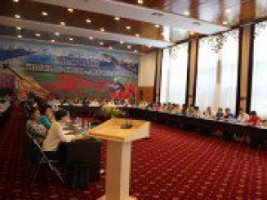 Участники Форума женщин-депутатов обсудили поправки в закон о выборах депутатов местных кенешей