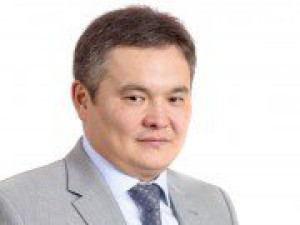 Изменения, позволяющие премьеру сохранить депутатский мандат, будут способствовать пониманию между правительством и ЖК, - депутат М.Аманкулов