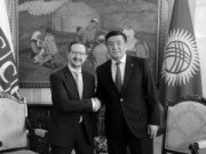 Сооронбай Жээнбеков: "Мы выбрали парламентаризм и не сойдем с этого пути"