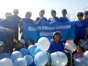 В Бишкеке проходит марш 