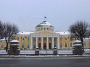 Выставка, посвященная 90-летию Чингиза Айтматова, представлена в Сети в виде виртуального тура