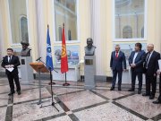 Бюст государственного деятеля Кыргызстана Кыдыр Байсары уулу установлен в Таврическом дворце Бюст государственного деятеля Кыргызстана Кыдыр Байсары уулу установлен в Таврическом дворце