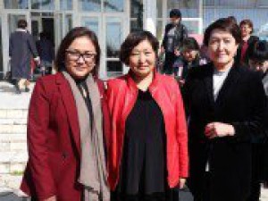 ЦИК совместно с депутатами ЖК КР проводит информационно-разъяснительную работу о резервировании для женщин мандатов в айылных кенешах