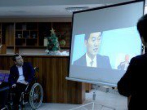 Пресс-служба Жогорку Кенеша и ОФ «Плюс» презентовали результаты проекта по обеспечению доступа лиц с инвалидностью к информации о деятельности парламента