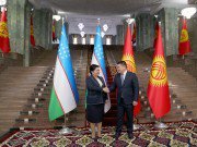 Торага Жогорку Кенеша Талант Мамытов встретился с Председателем Сената Олий Мажлиса Республики Узбекистан Танзилой Нарбаевой Торага Жогорку Кенеша Талант Мамытов встретился с Председателем Сената Олий Мажлиса Республики Узбекистан Танзилой Нарбаевой