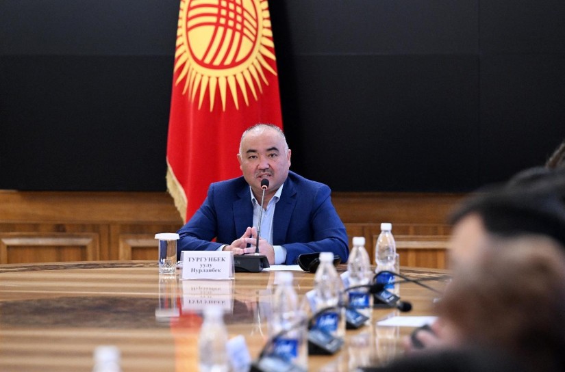 Торага Нурланбек Тургунбек уулу провел заседание Координационного совета Торага Нурланбек Тургунбек уулу провел заседание Координационного совета