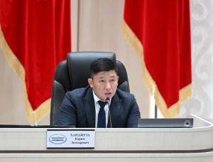 Депутат Карим Ханджеза сложил полномочия заместителя Торага Жогорку Кенеша по собственному желанию 